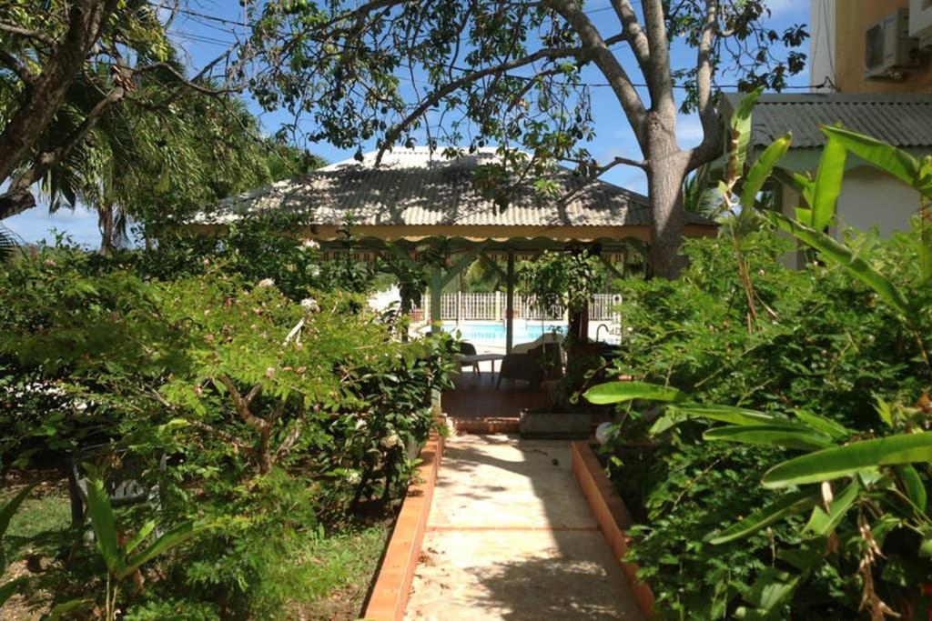 Vila Le Domaine De Boisvin Sainte-Anne  Exteriér fotografie