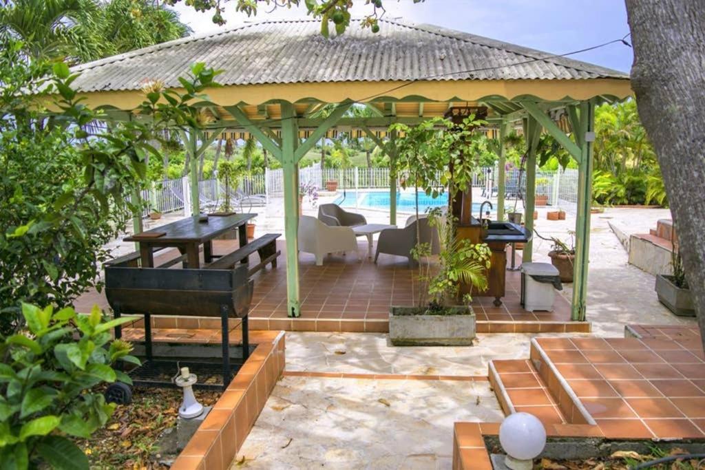 Vila Le Domaine De Boisvin Sainte-Anne  Exteriér fotografie